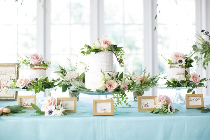 Desserts and Flowers: How to Combine Sweets with Floral Arrangements