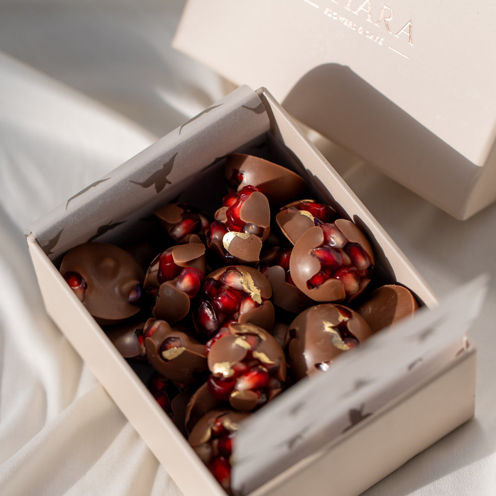 Small Gift Box – Chocolate Covered Berries