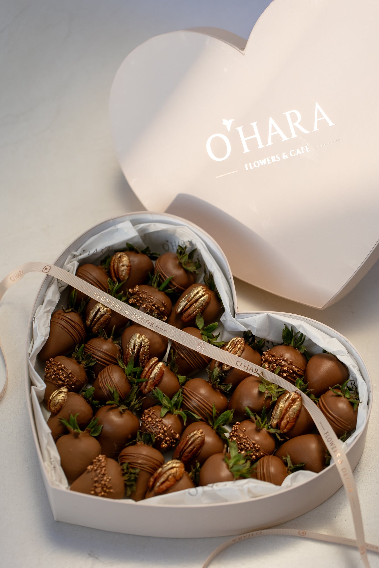 Large Heart Strawberry Box