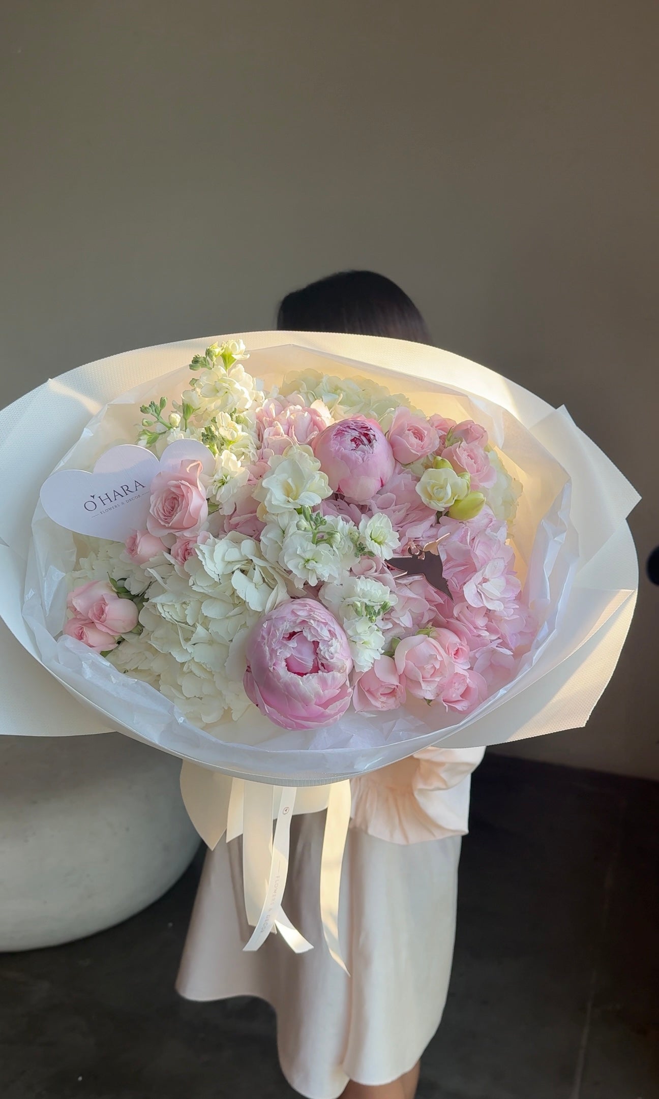 Delicate peony mix
