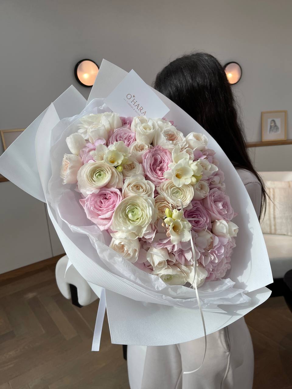 Blushing Roses – Oharacafe