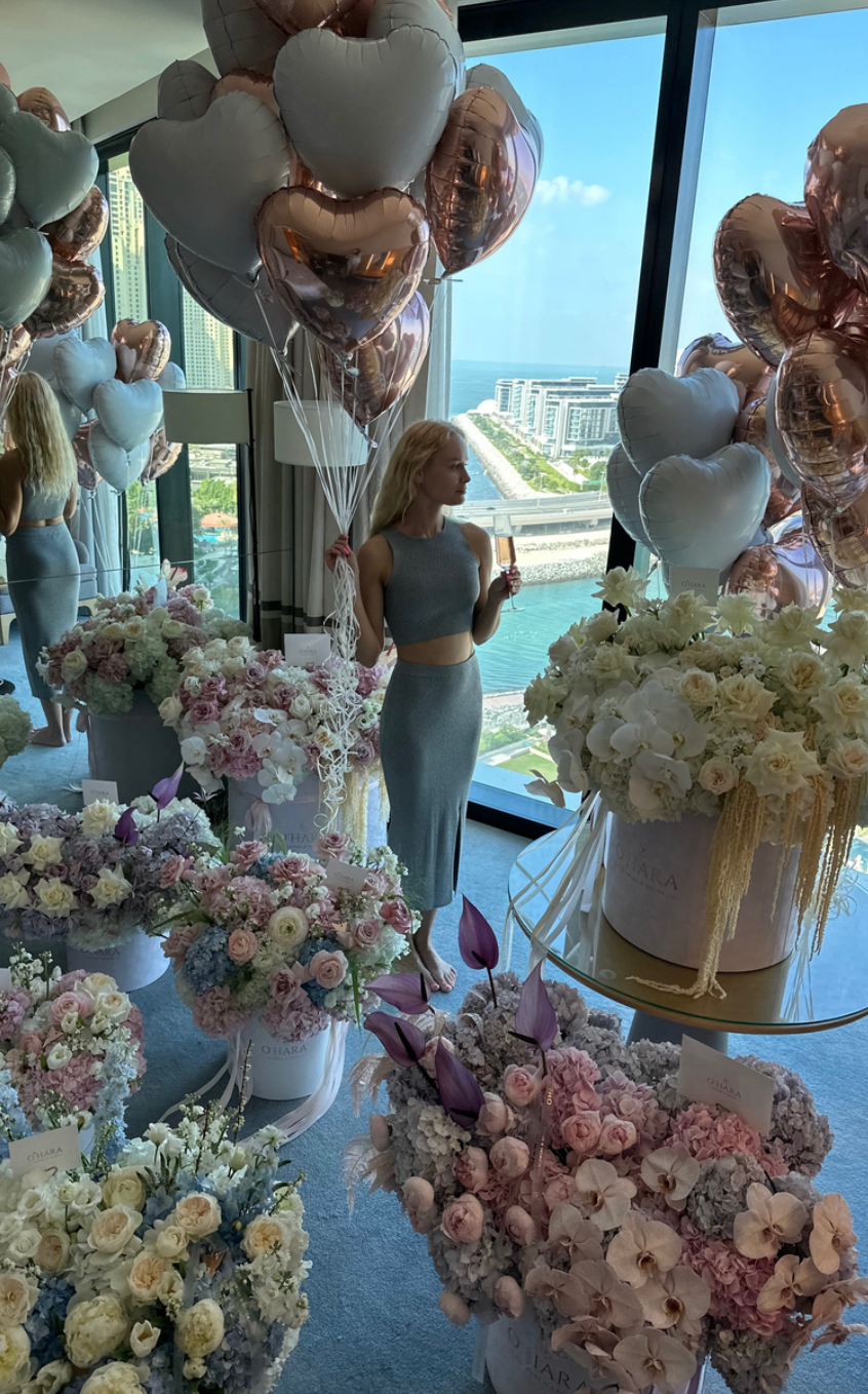 Luxury Flowers & Balloons Room Decoration – Premium Romantic Setup with Flower Boxes and Balloons